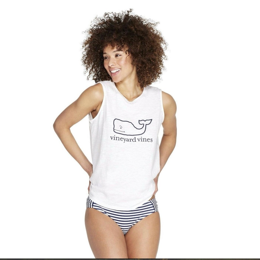 Vineyard Vines for Target White Logo Whale Tank, size M